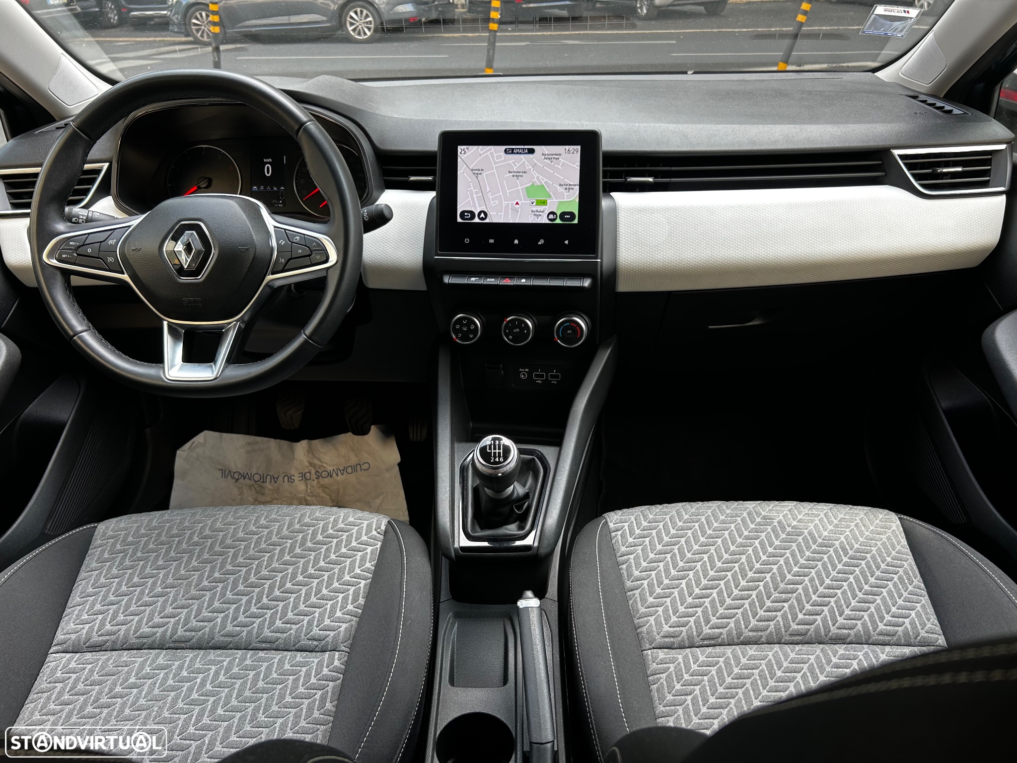 Renault Clio 1.0 TCe Limited - 5