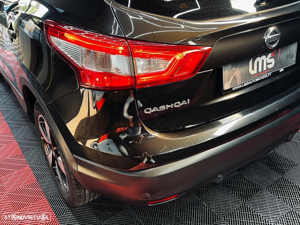 Nissan Qashqai 1.5 dCi N-Connecta 18 - 12
