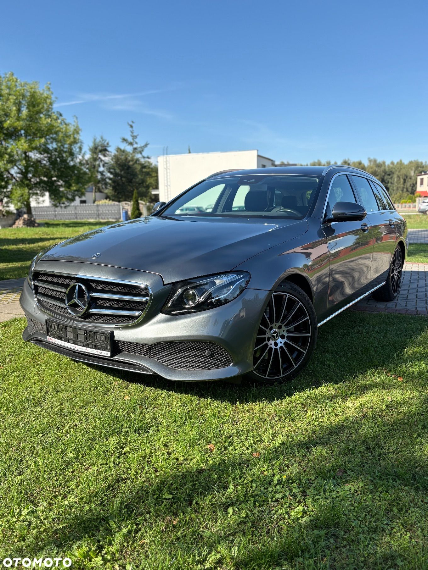 Mercedes-Benz Klasa E 220 d T 9G-TRONIC Avantgarde - 1