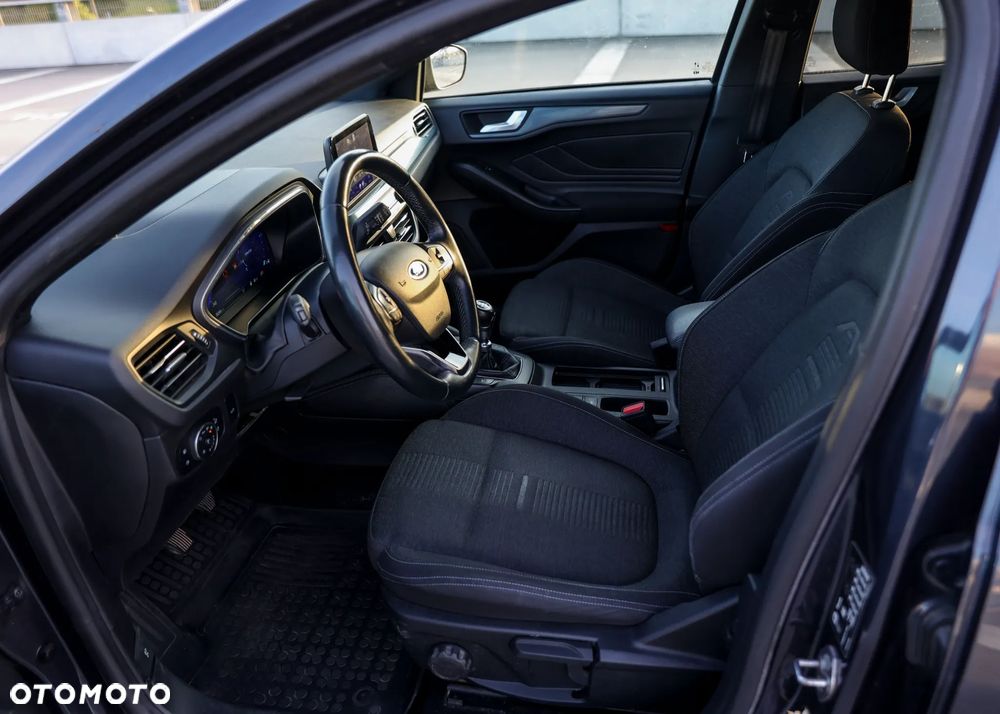 Ford Focus 1.0 EcoBoost mHEV Active X - 11