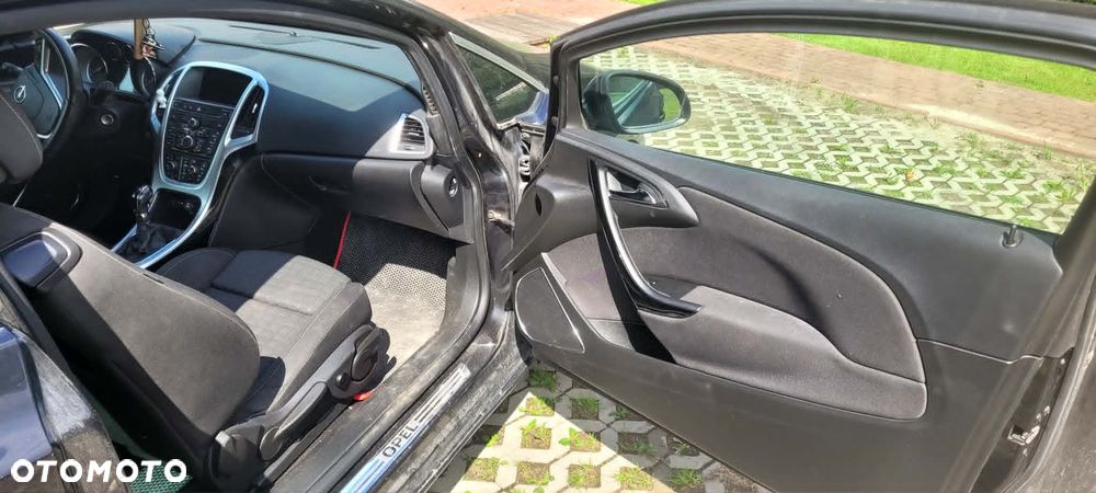Opel Astra 2.0 CDTI Bi-Turbo S&S - 11