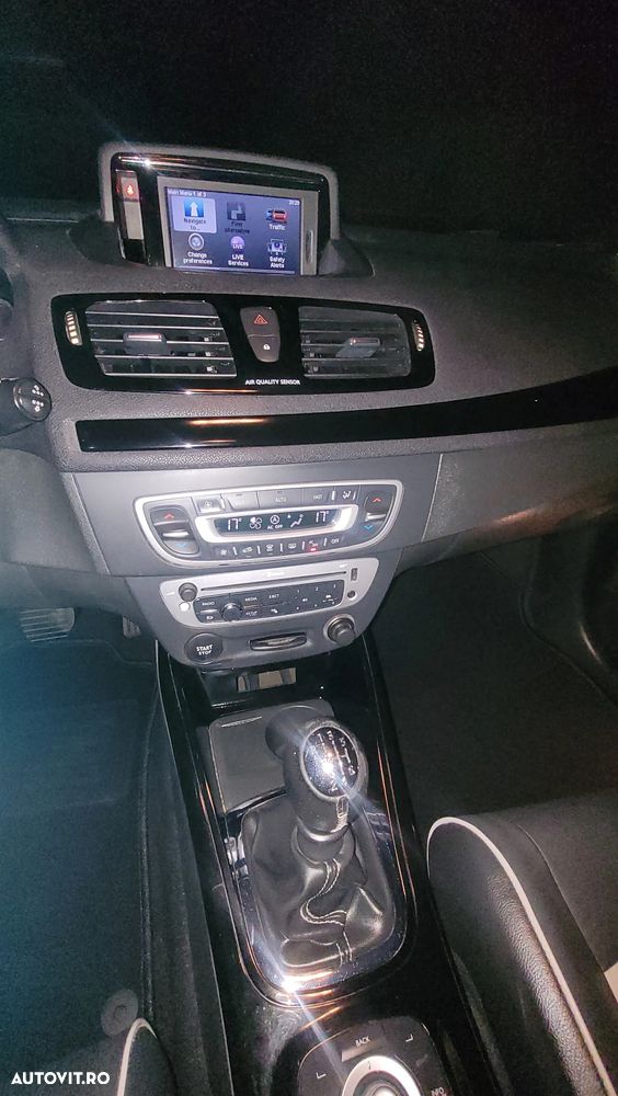 Renault Megane ENERGY dCi 110 Start & Stop Bose Edition - 4