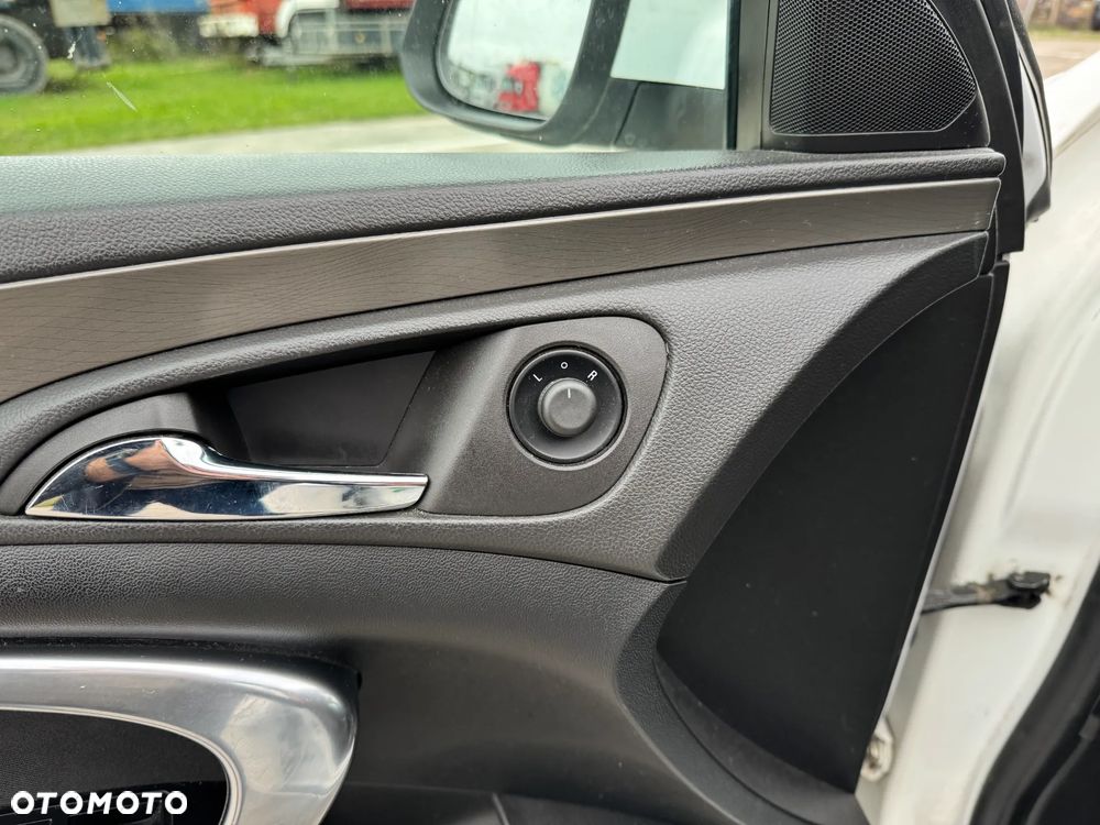 Opel Insignia 2.0 CDTI Sports Tourer Design Edition - 27