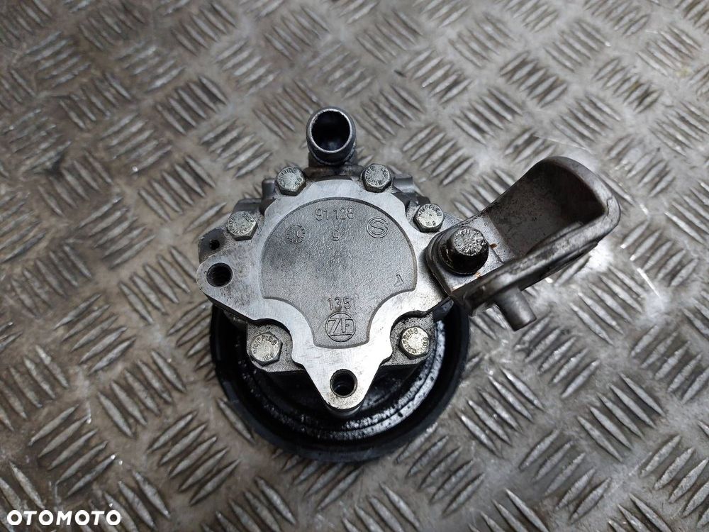 POMPA WSPOMAGANIA JAGUAR XF X250 5.0 V8 - 4