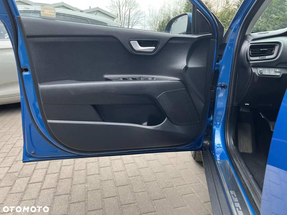 Kia Stonic 1.2 M - 10