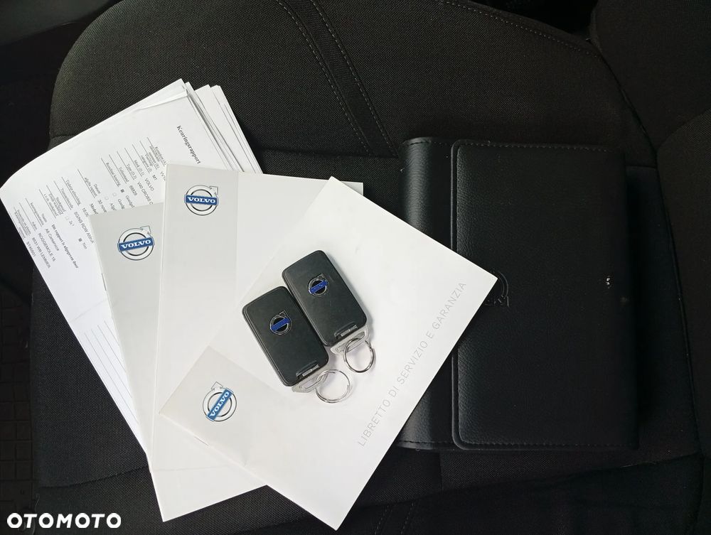 Volvo V40 D2 Momentum - 8