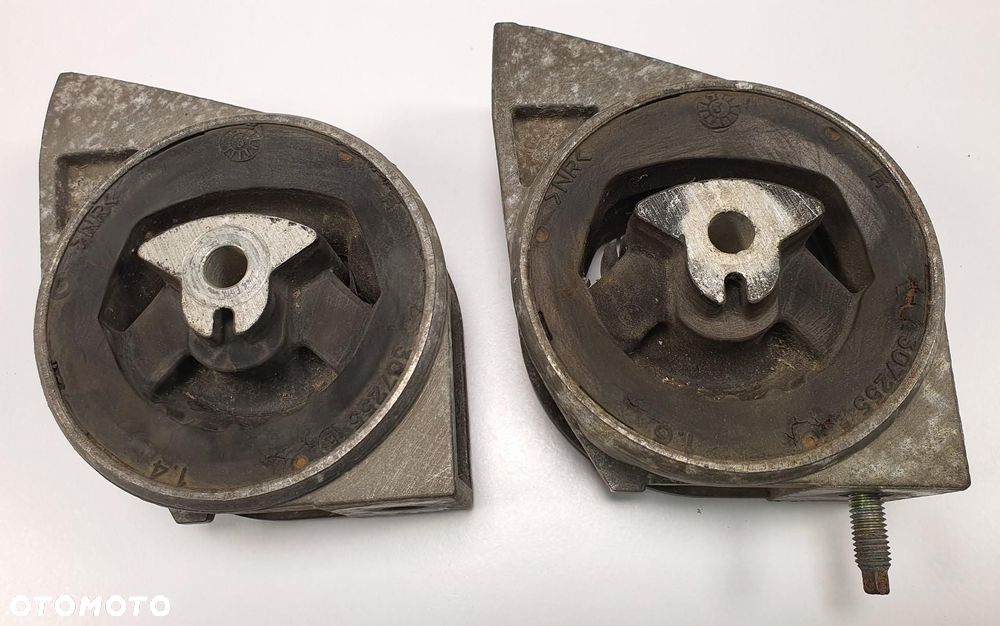 ŁAPA PODUSZKA SILNIKA MERCEDES W168 1.4 A1682400618 - 3