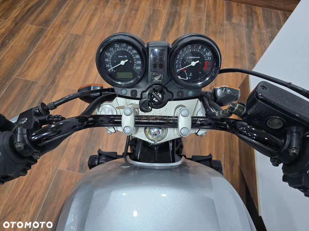 Honda CBF - 13