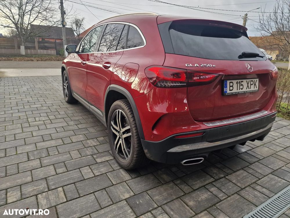 Mercedes-Benz GLA 250 e - 4