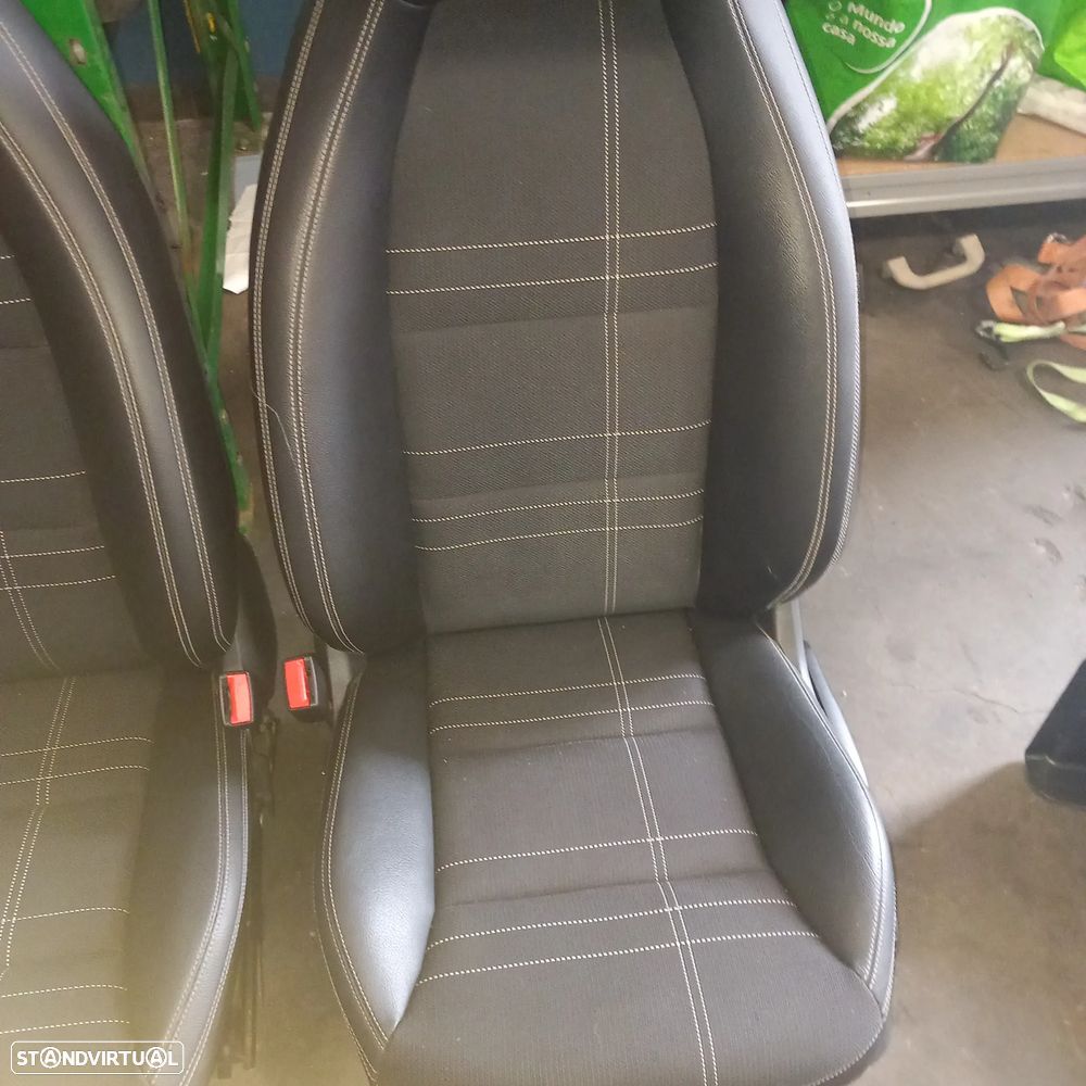 Conjunto de bancos mercedes-benz cla w176 - 3