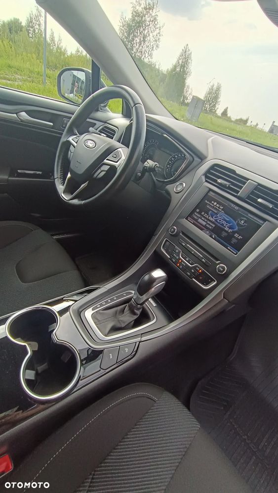 Ford Mondeo 2.0 EcoBoost Titanium - 11