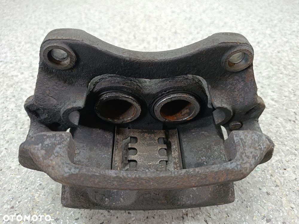 ZACISK HAMULCOWY PRAWY PRZÓD RENAULT MASTER II FL BOSCH 3.0 DCI - 7