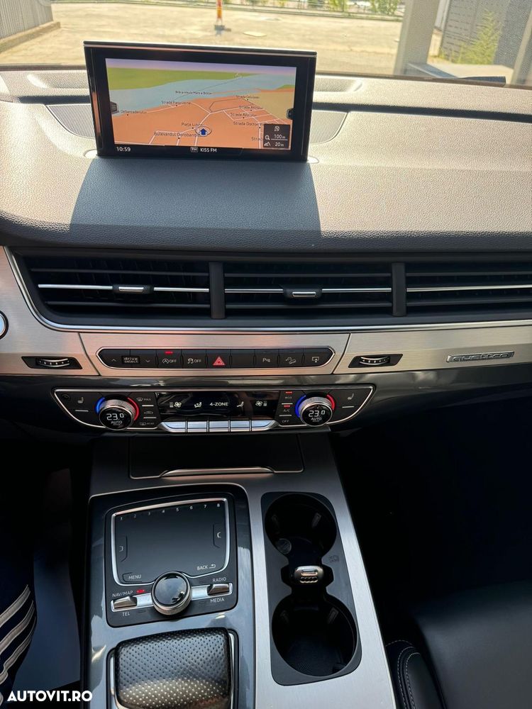Audi Q7 - 6