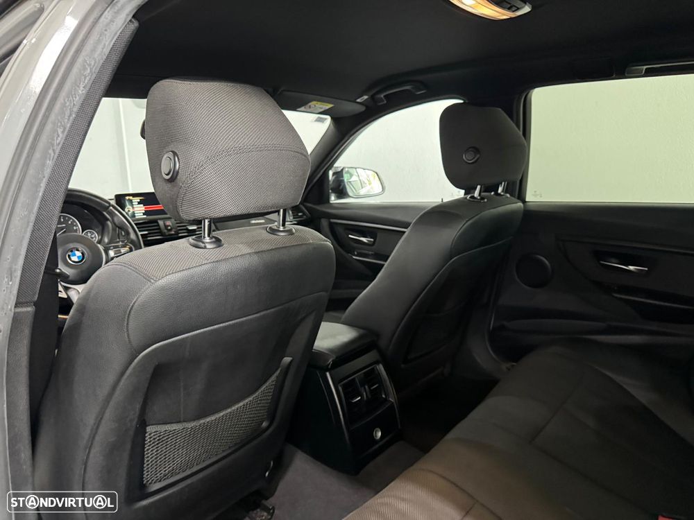 BMW 320 d Pack M Auto - 11