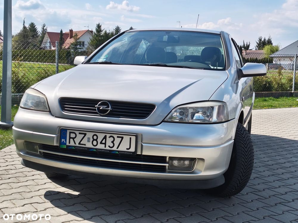 Opel Astra - 2