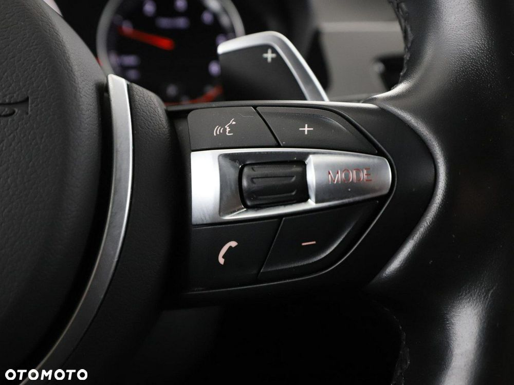 BMW X1 sDrive20d xLine - 31