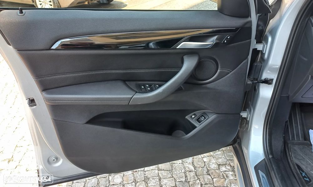 BMW X1 25 e xDrive xLine - 21