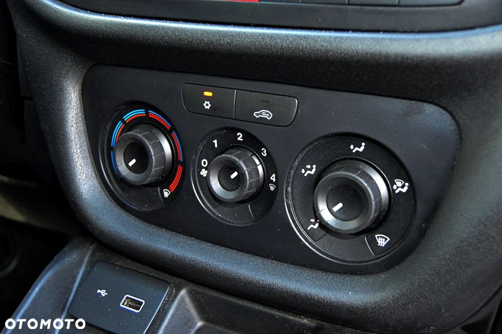 Fiat Doblo - 16