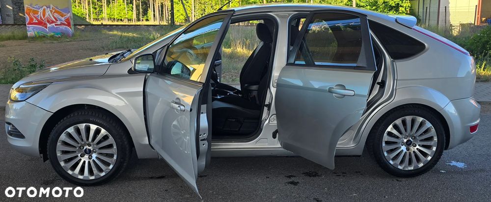 Ford Focus 1.6 Ti-VCT Sport - 19