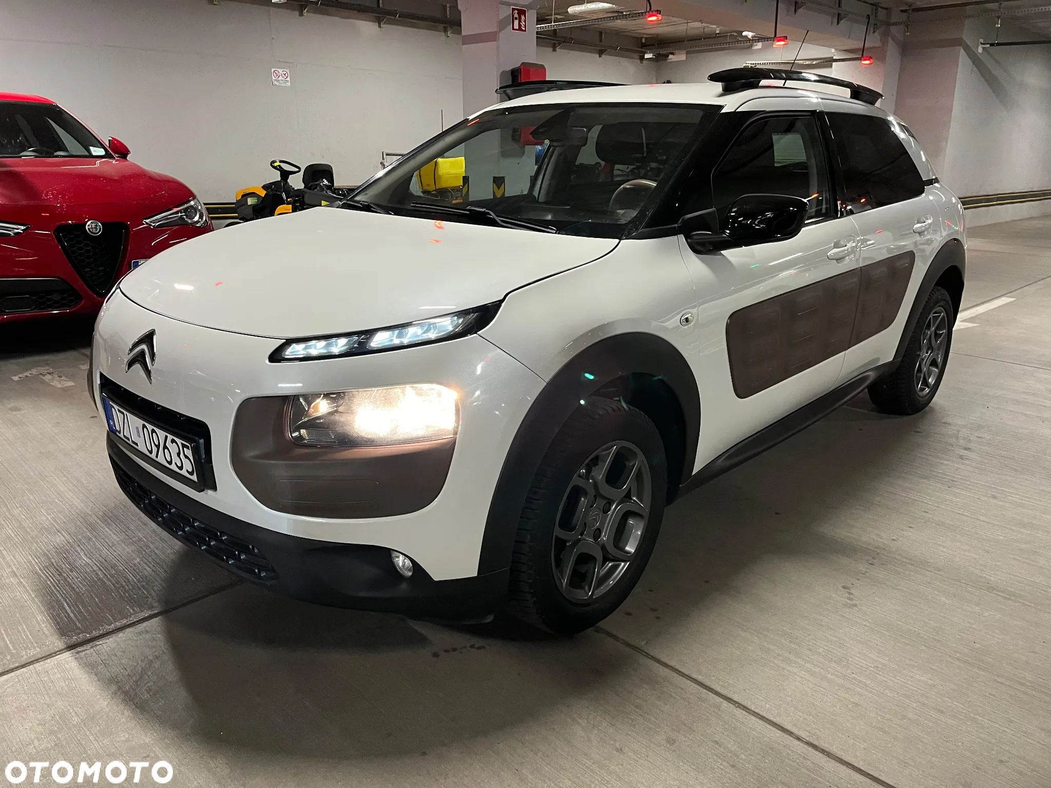 Citroën C4 Cactus 1.2 PureTech Shine Edition - 11