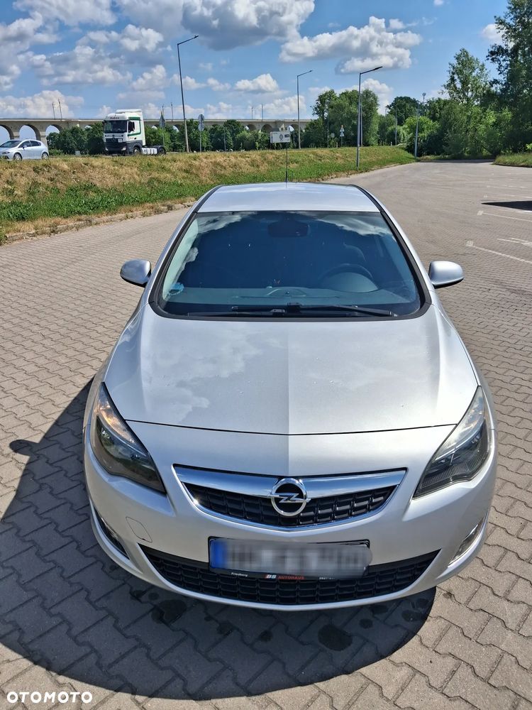 Opel Astra 1.6 Turbo Sport - 8