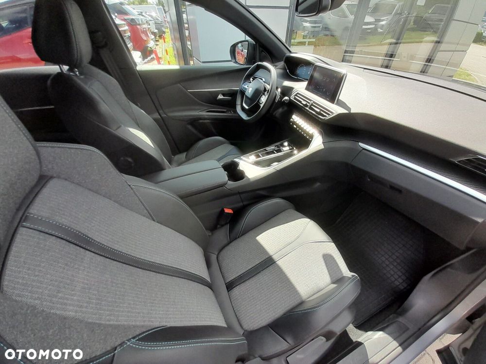 Peugeot 3008 1.2 PureTech Allure Pack S&S EAT8 - 25