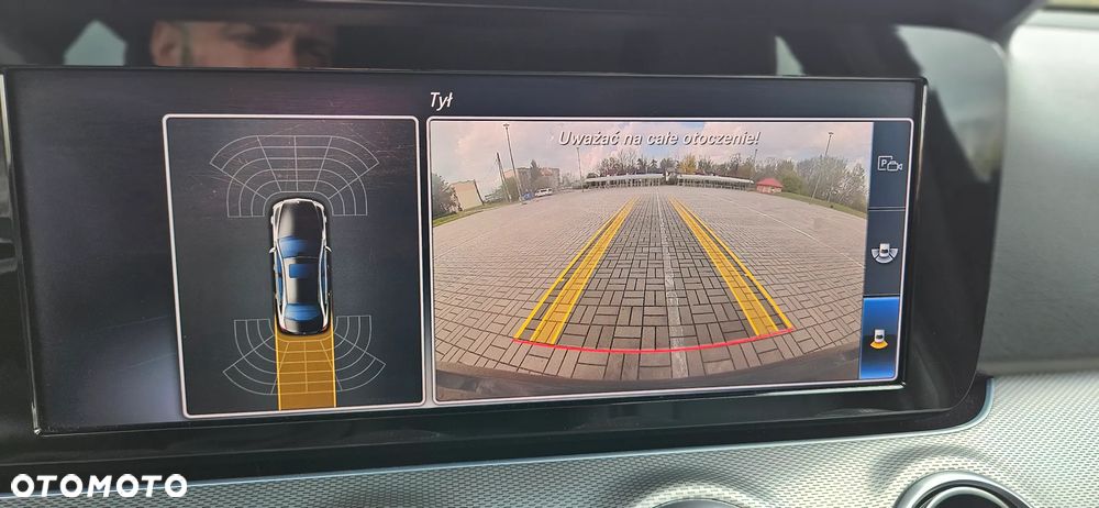Mercedes-Benz Klasa E 220 d 4Matic 9G-TRONIC Avantgarde - 17