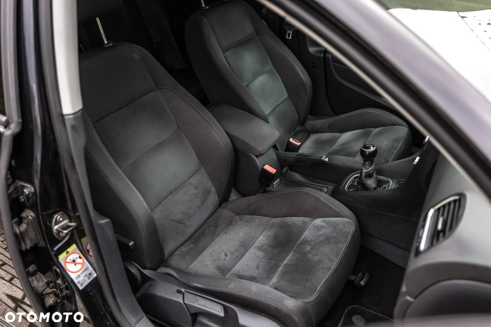 Volkswagen Golf - 13