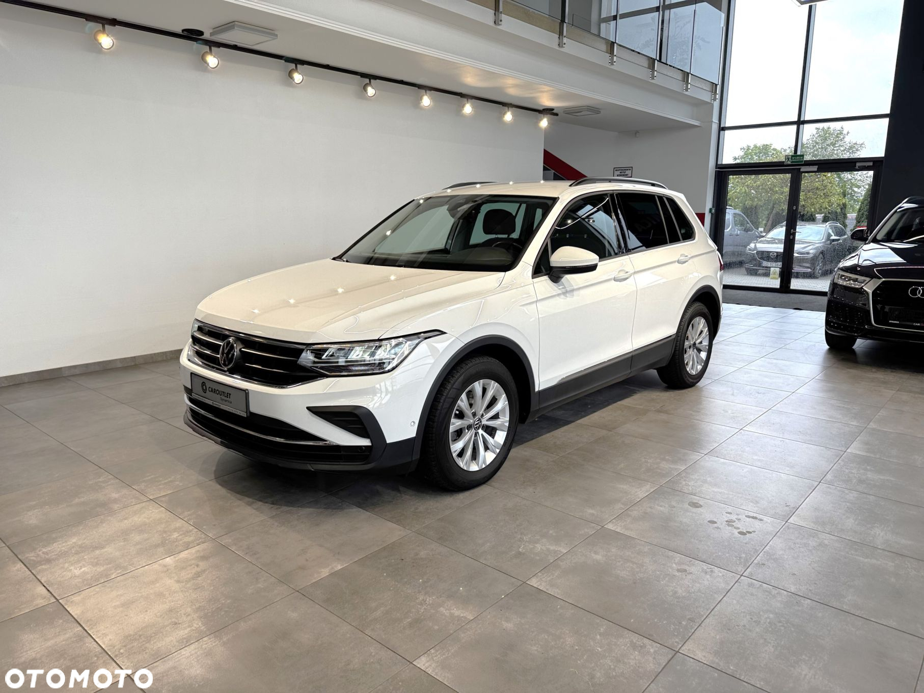 Volkswagen Tiguan - 5