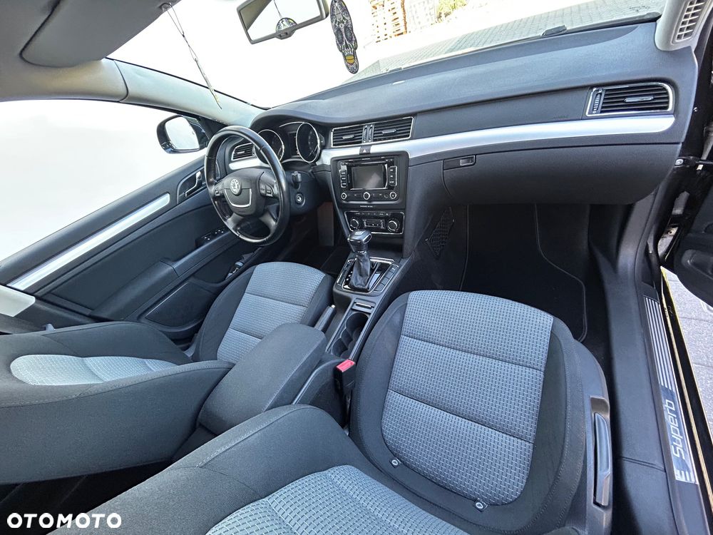 Skoda Superb 1.8 TSI Ambition DSG - 13