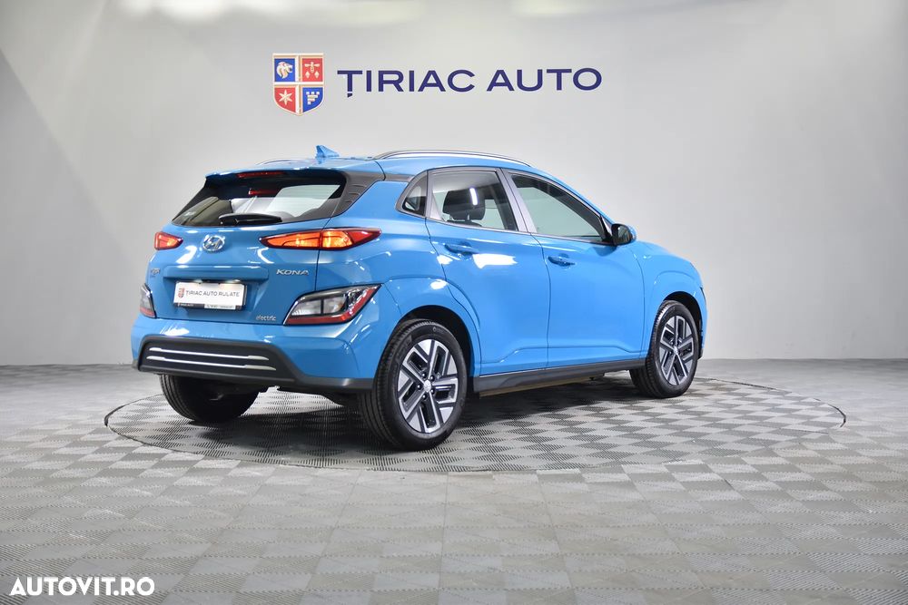 Hyundai KONA - 5