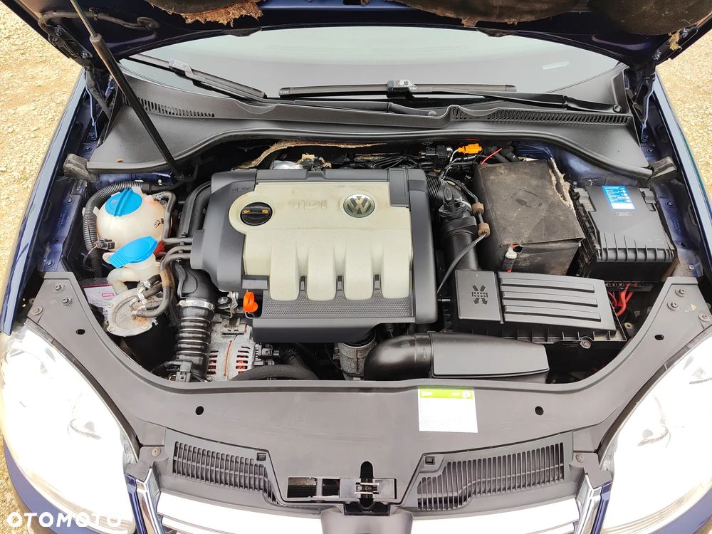 Volkswagen Golf V 1.9 TDI Comfortline - 23