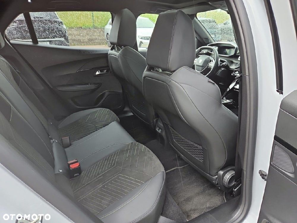Peugeot 2008 1.2 PureTech GT S&S EAT8 - 13