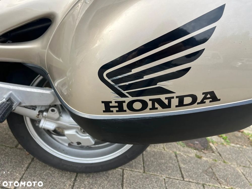 Honda Deauville - 9
