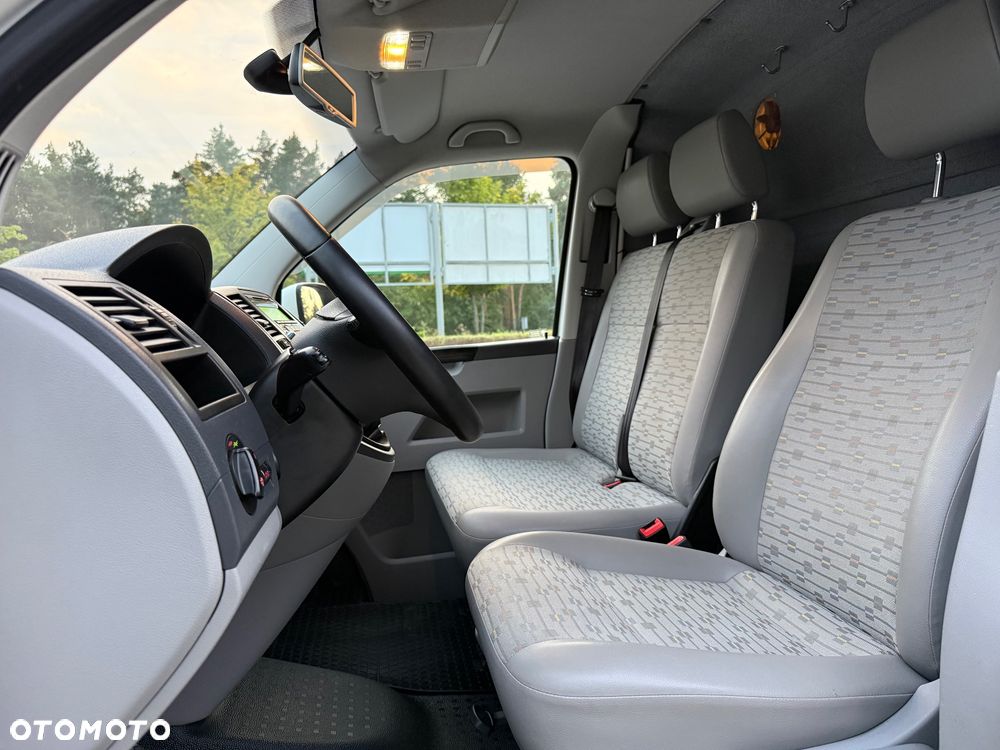 Volkswagen Transporter - 7