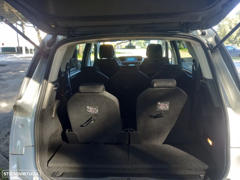 Citroën C4 Picasso - 27
