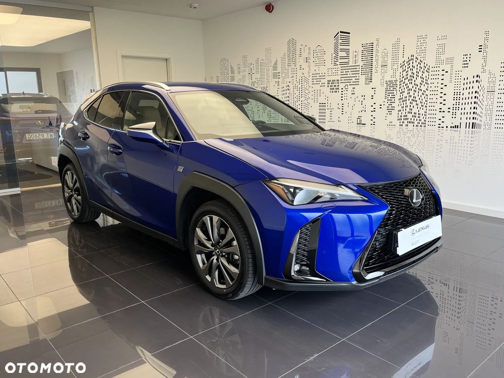 Lexus UX 300h F Sport Design - 2