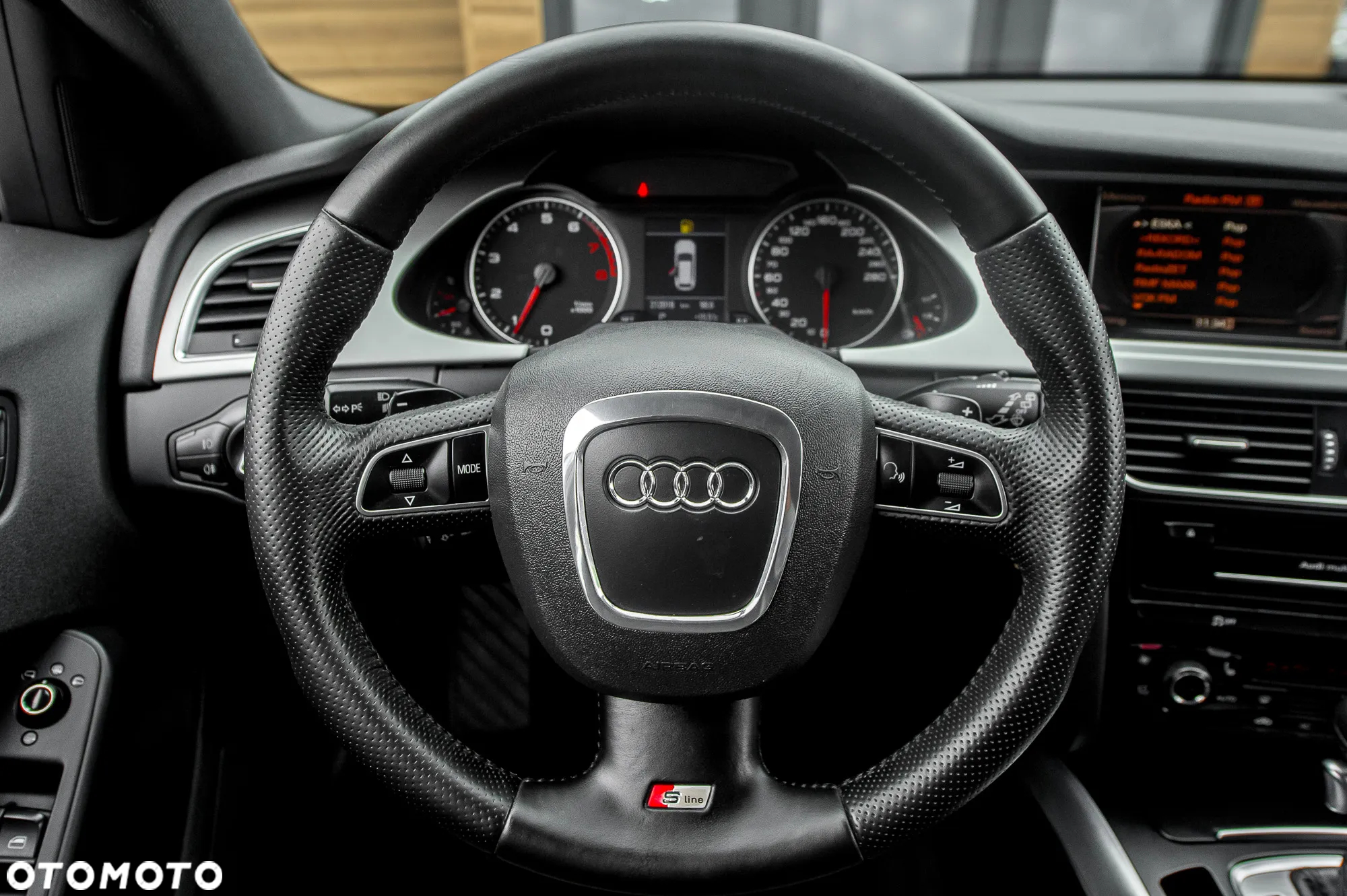 Audi A4 Avant 2.0 TFSI quattro S tronic S line Sportpaket - 22