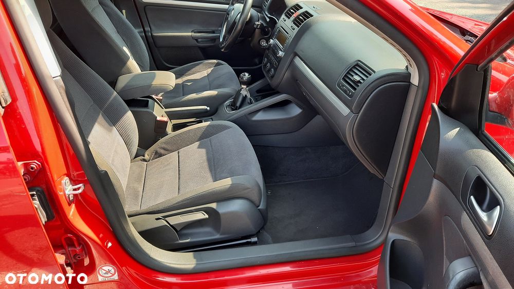 Volkswagen Jetta - 7