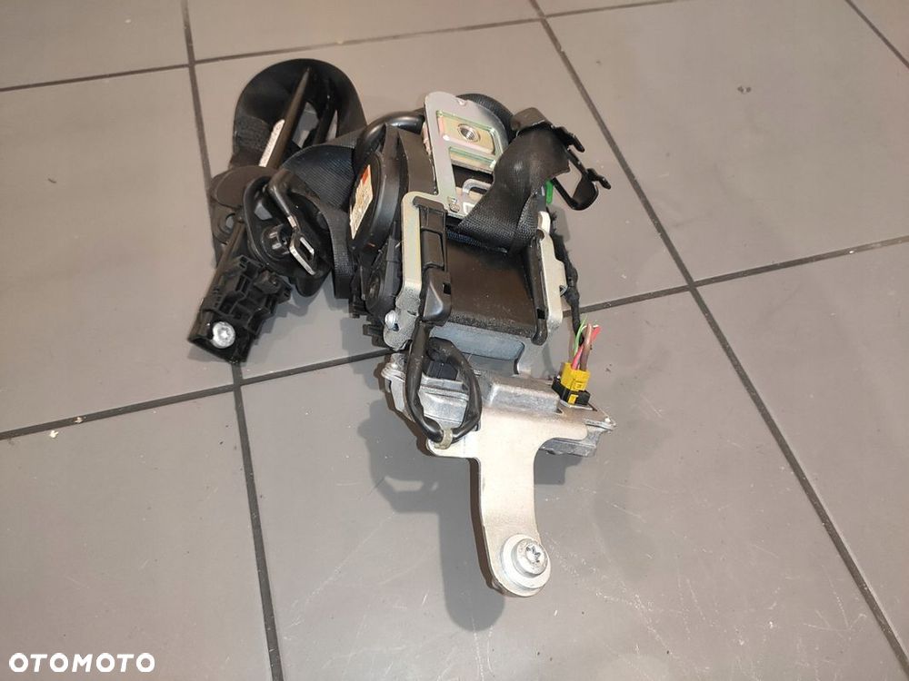 MERCEDES C-KLASA W204 PAS BEZPIECZEŃSTWA LEWY PRZÓD STAN BDB ORYG - 7