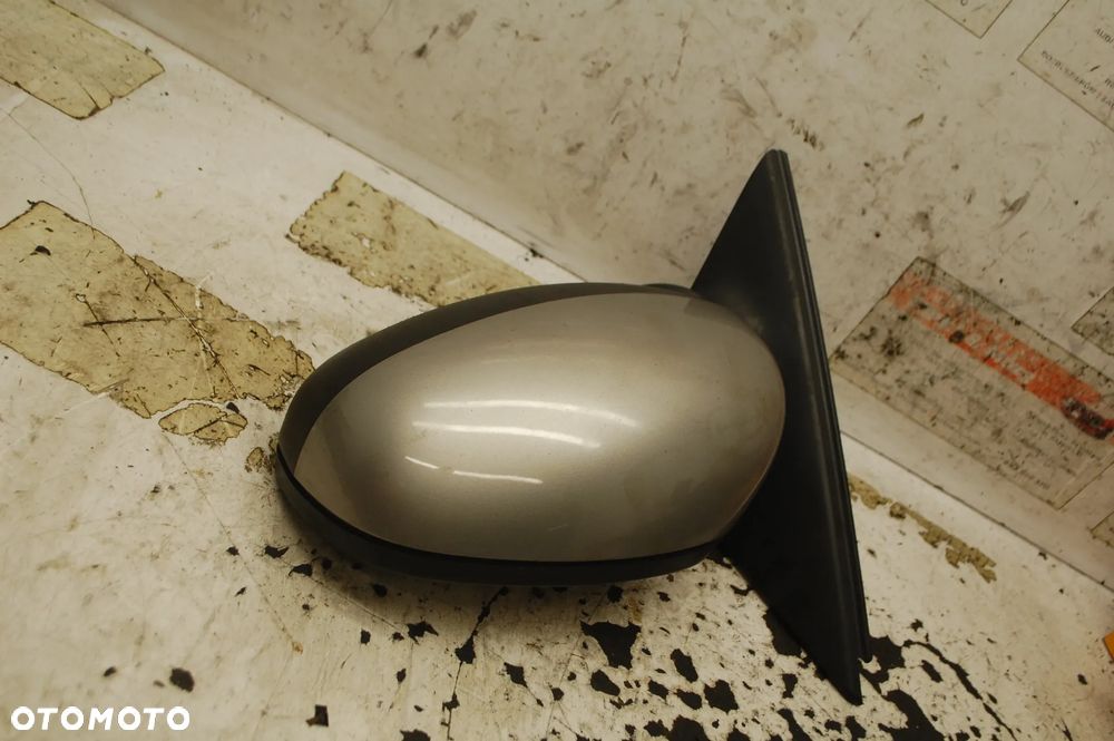 LUSTERKO LEWY PRZÓD PRZEDNIE LEWE 5 PIN 9202 SKODA ROOMSTER PRAKTIK - 1