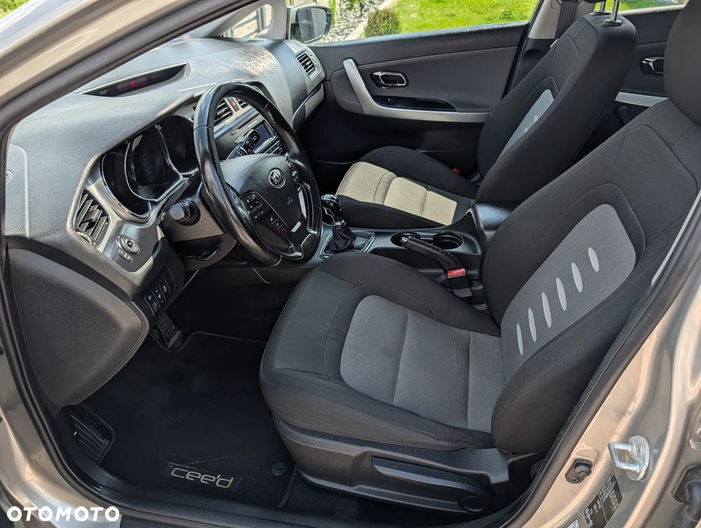 Kia Ceed 1.6 GDI M - 18