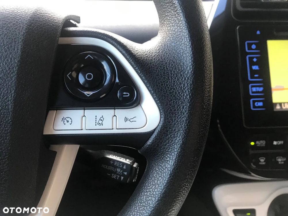 Toyota Prius 1.8 Hybrid Premium - 23