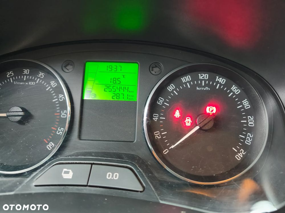 Skoda Fabia - 2