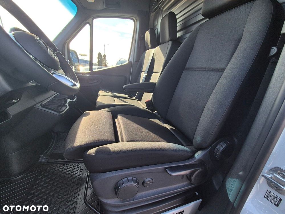 Mercedes-Benz Sprinter Sprinter - 20