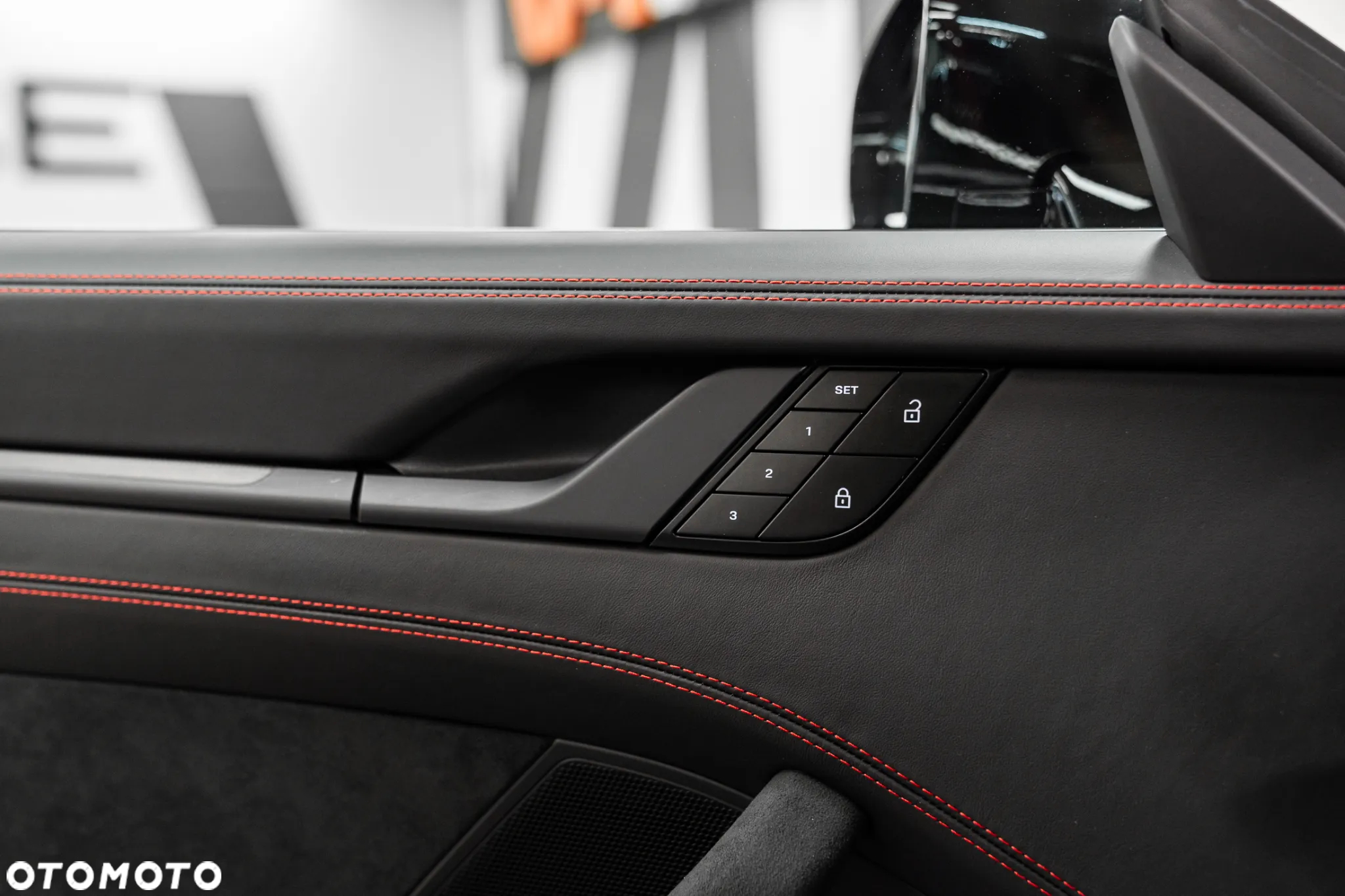 Porsche Carrera GT - 26