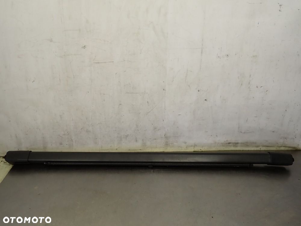 ROLETA BAGAŻNIKA DODGE CALIBER - 1