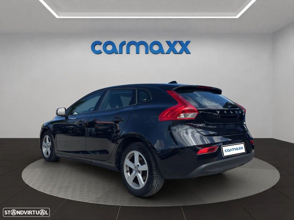 Volvo V40 1.6 D2 Momentum - 4