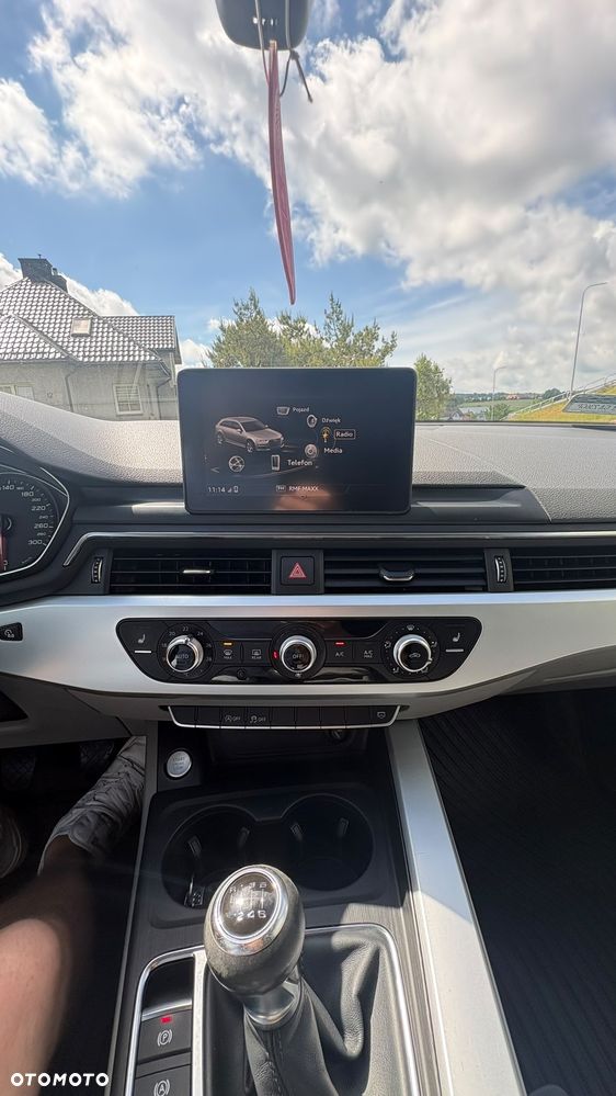 Audi A4 Avant 2.0 TDI - 8