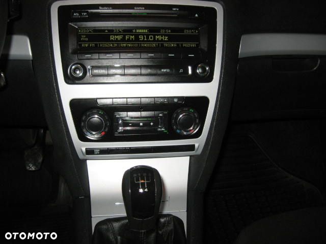 Skoda Octavia 1.6 Elegance - 18